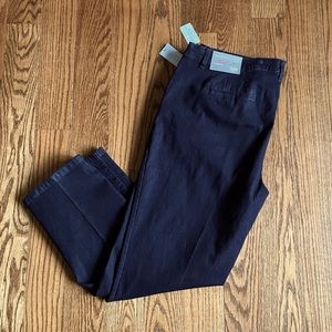 🆕Christopher and Banks Classic Fit Jeans 24W